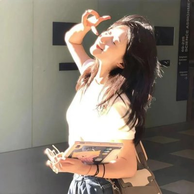 海边的女人 海报